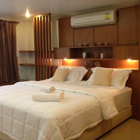 Ruankeaw Homestay Nai Harn エクステリア 写真
