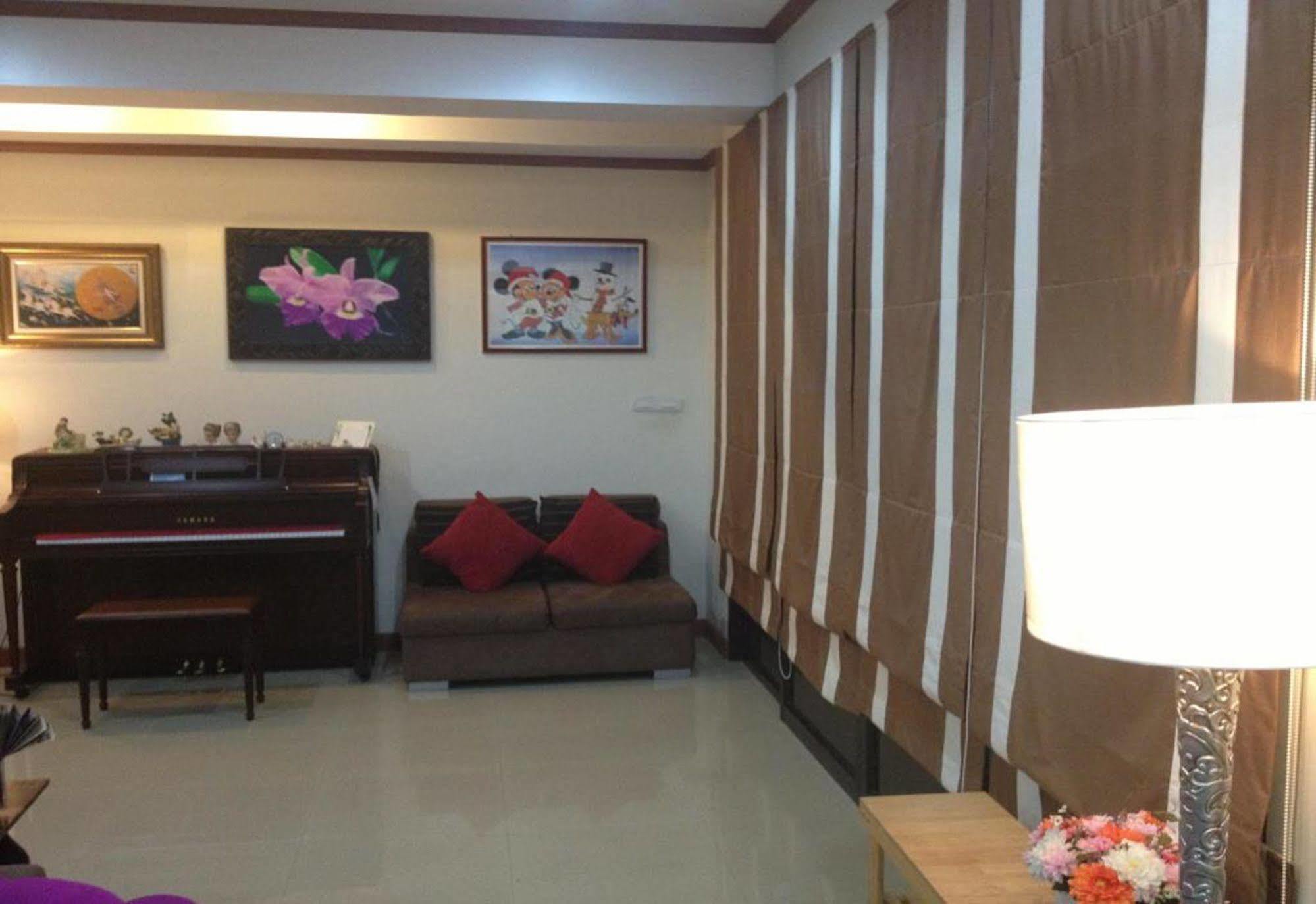 Ruankeaw Homestay Nai Harn エクステリア 写真