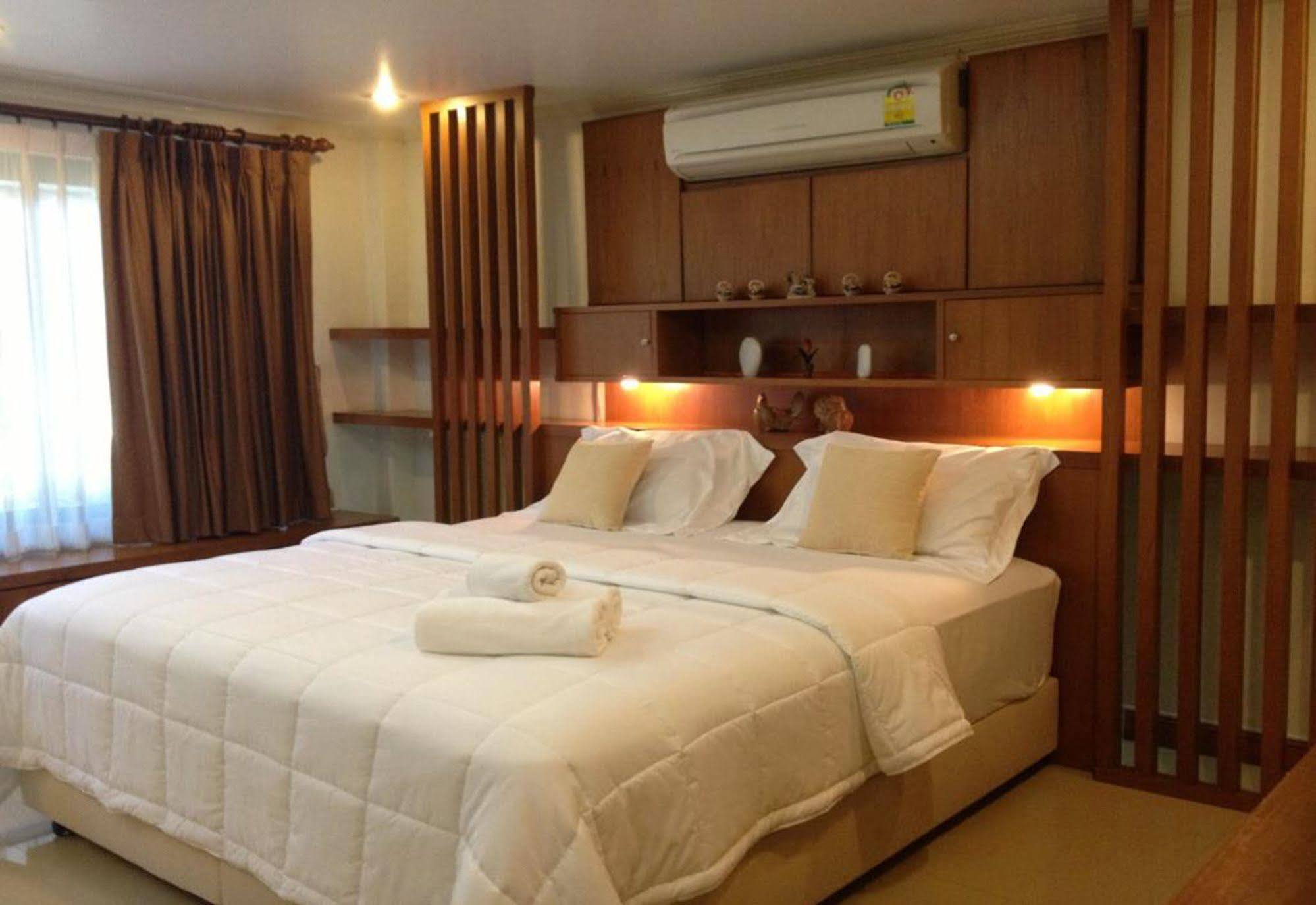 Ruankeaw Homestay Nai Harn エクステリア 写真