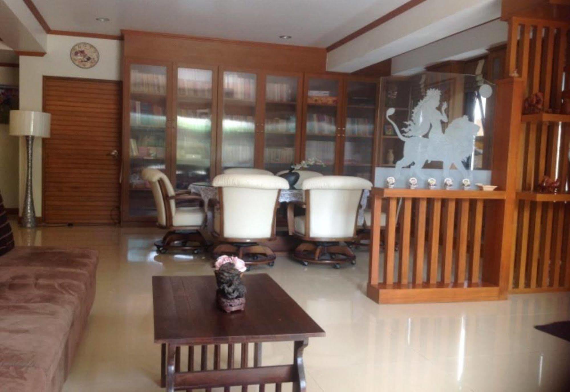 Ruankeaw Homestay Nai Harn エクステリア 写真